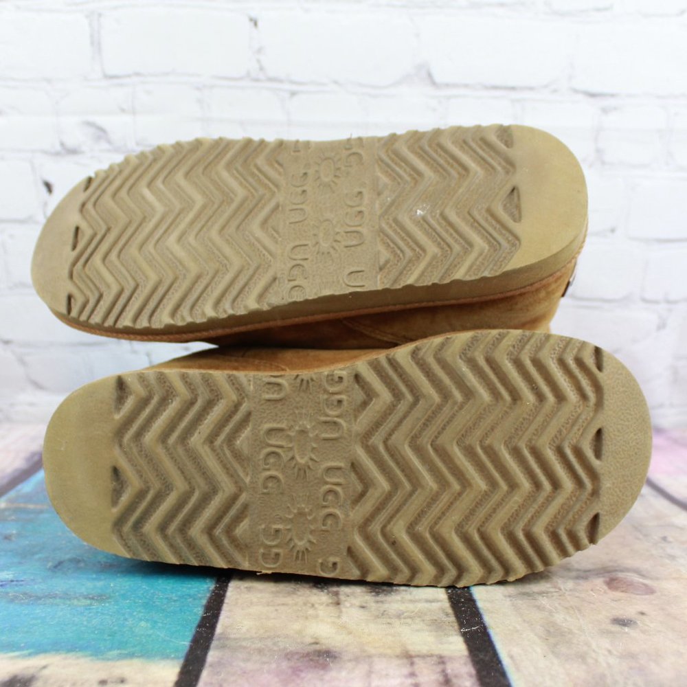 UGG Payton Brown Suede Fleece Lined Rainbow Zipper Winter Boots Rare Size 5 M - Picture 9 of 9